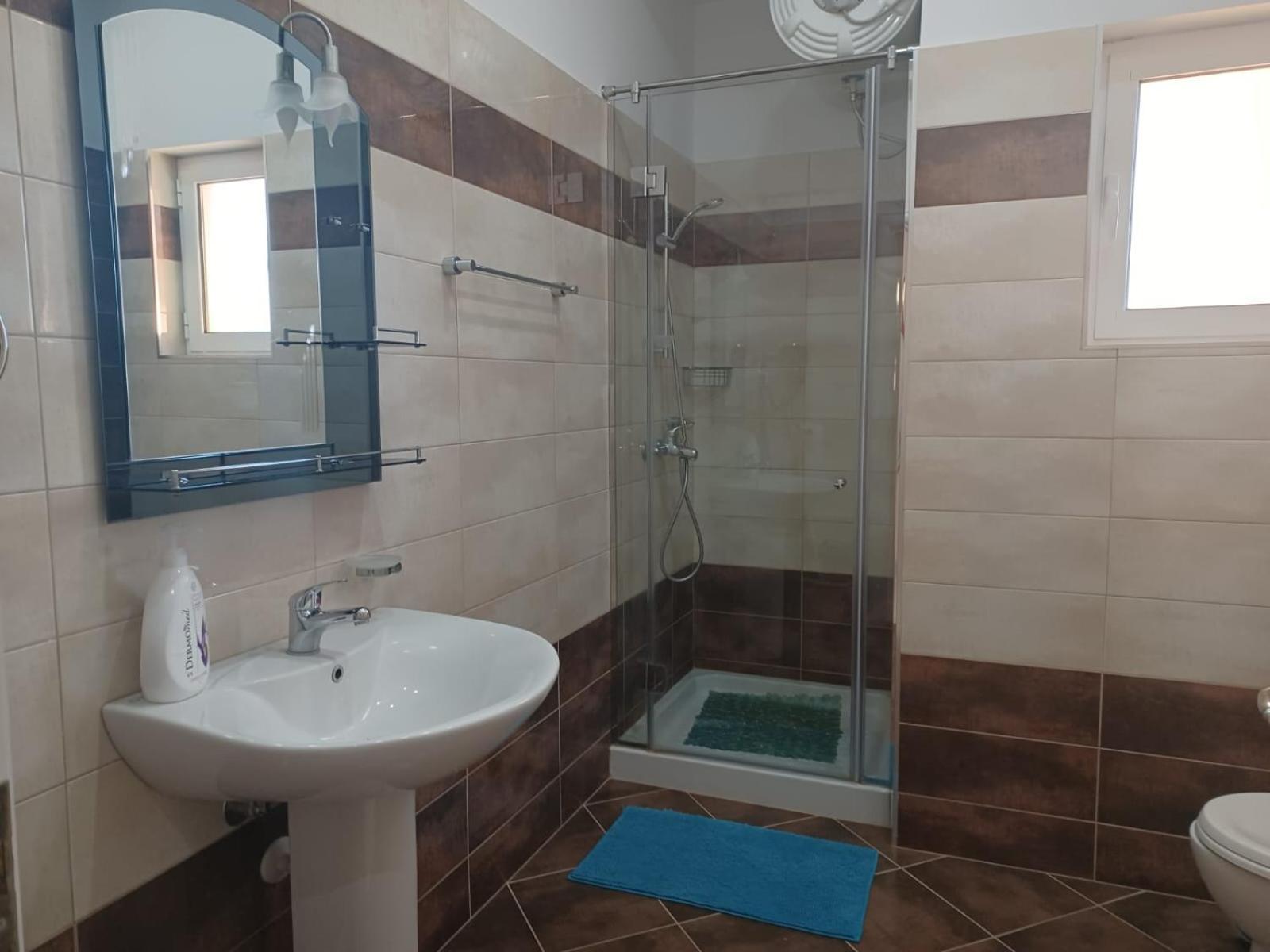 Apartment Eclipse Sarandë Buitenkant foto